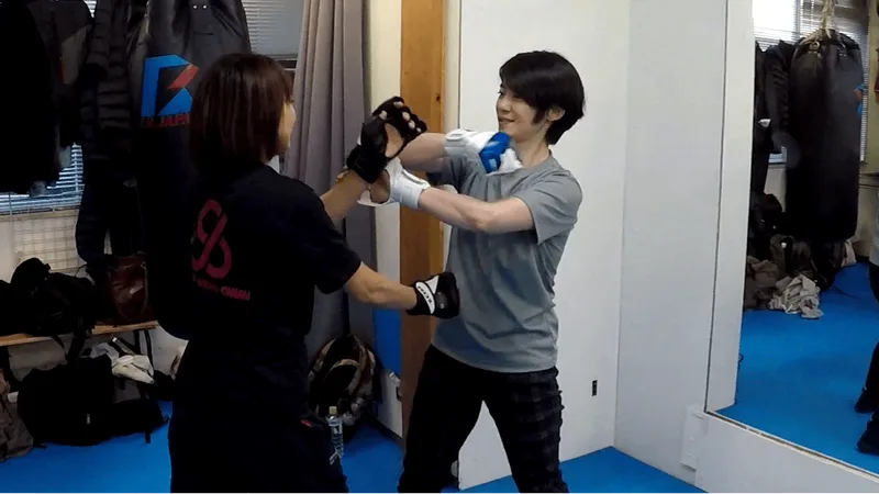 two women doing FWC wing chun, Tokyo